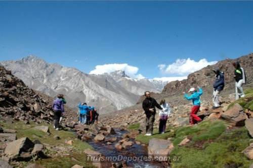 Trekking en el cerro Las Leñas actividades de verano 3